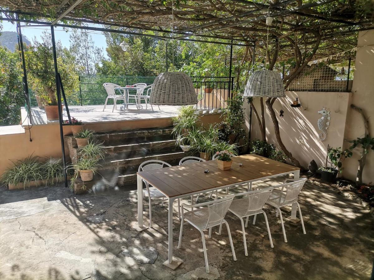 Villa En Lugar Tranquilo Alejado De Zonas Turisticas Banyalbufar Esterno foto